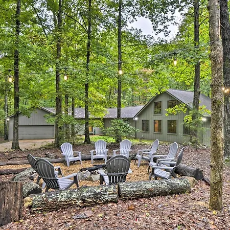 Peaceful And Secluded Home With Private Fire Pit!